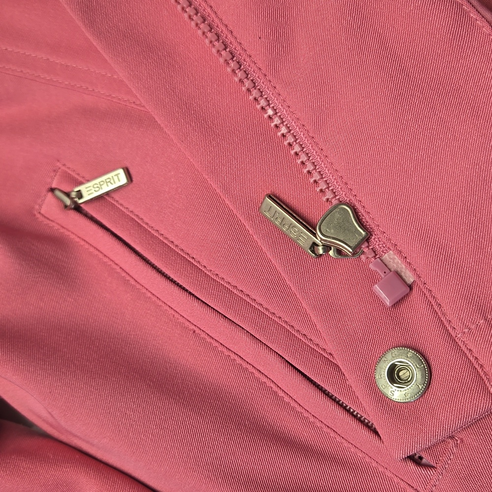 Esprit Large Jacket - Picture 5 of 5